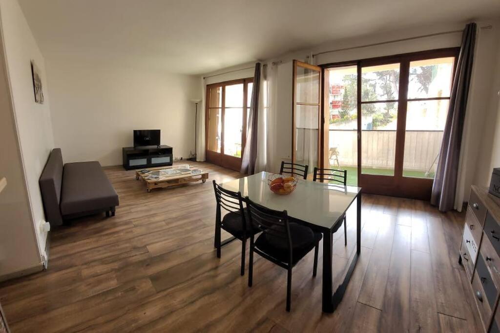 Apartmán Au Calme, 200M Du Centre T2 Avec Balcon Et Parking Cassis Exteriér fotografie