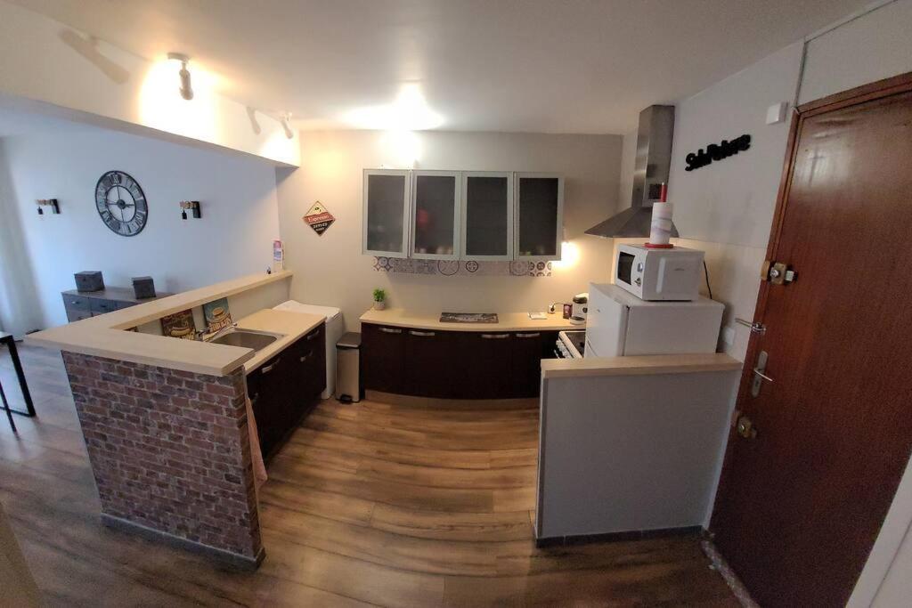 Apartmán Au Calme, 200M Du Centre T2 Avec Balcon Et Parking Cassis Exteriér fotografie